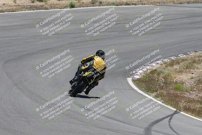 media/Apr-20-2025-AHRMA (Sun) [[393a79c373]]/Race/Group 5/Turn 4b/